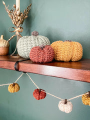 Crochet Mini Pumpkin Garland (Crochet)