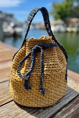 Boardwalk Cinch Tote (Crochet)