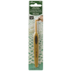 Clover Soft Touch Crochet Hooks (Sizes C to J)