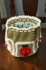 Ladybug and Daisy Drawstring Pouch (Crochet)