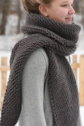 Marlowe Chunky Scarf (Knit)