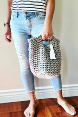 The Sutton Bag in Two Sizes (Crochet)