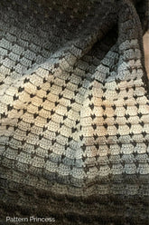Midnight Moonlight Tiny Hearts Blanket (Crochet)