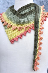Dragon Tail Skinny Scarf (Crochet)