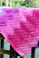 Double Crochet Chevron Baby Blanket (Crochet)