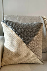 Avery Pillow (Crochet)
