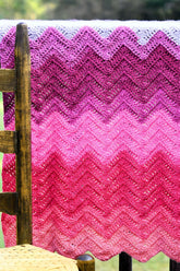 Double Crochet Chevron Baby Blanket (Crochet)