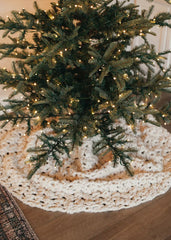 Snow Flurry Tree Skirt (Crochet)