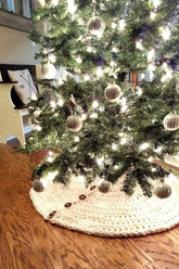 Farmhouse Christmas Tree Skirt (Crochet)