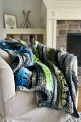 Cluster Pop Throw (Crochet)