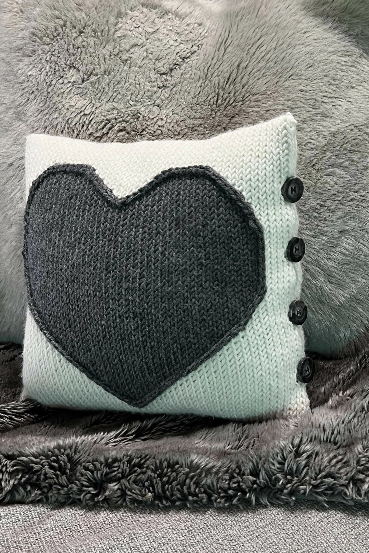 Mabel Pillow (Crochet)
