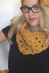 McKenna One-Hour Cowl (Crochet)