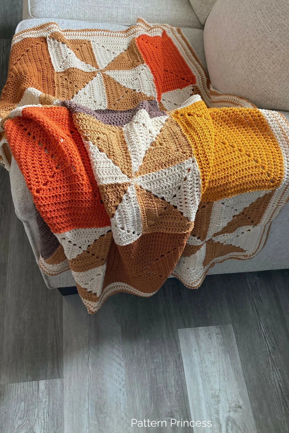 Pumpkin Spice Granny Square Blanket (Crochet)