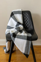 Gingham Reimagined: A Stylish Knit Throw (Circular Knitting Machine)