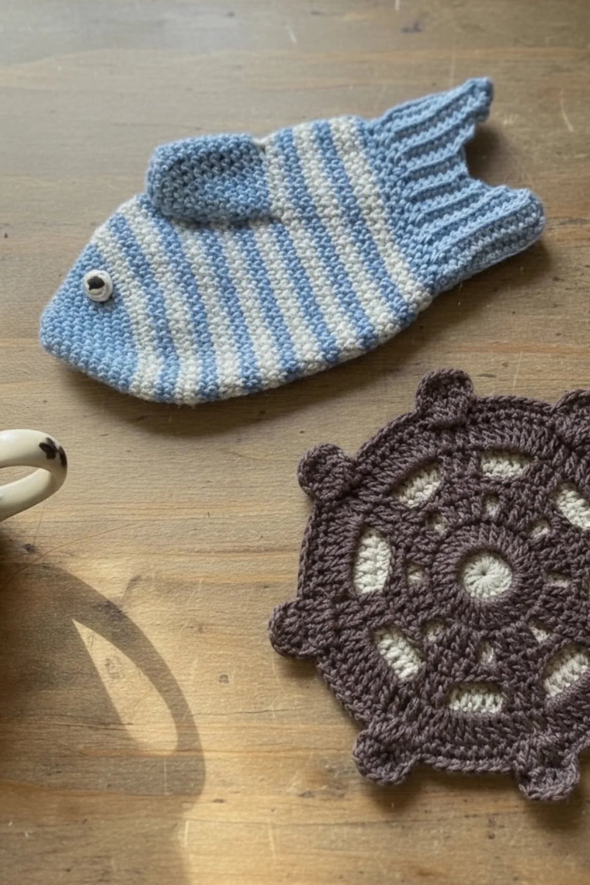 Fish Oven Mitt & Ship's Wheel Potholder/Trivet (Crochet)