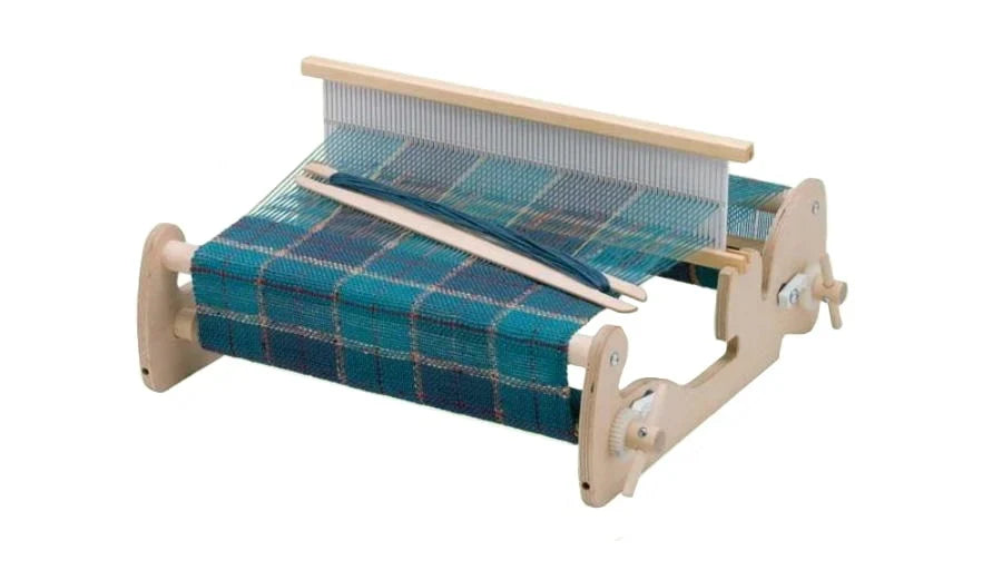 Cricket Loom Kit: 15” Weaving Width