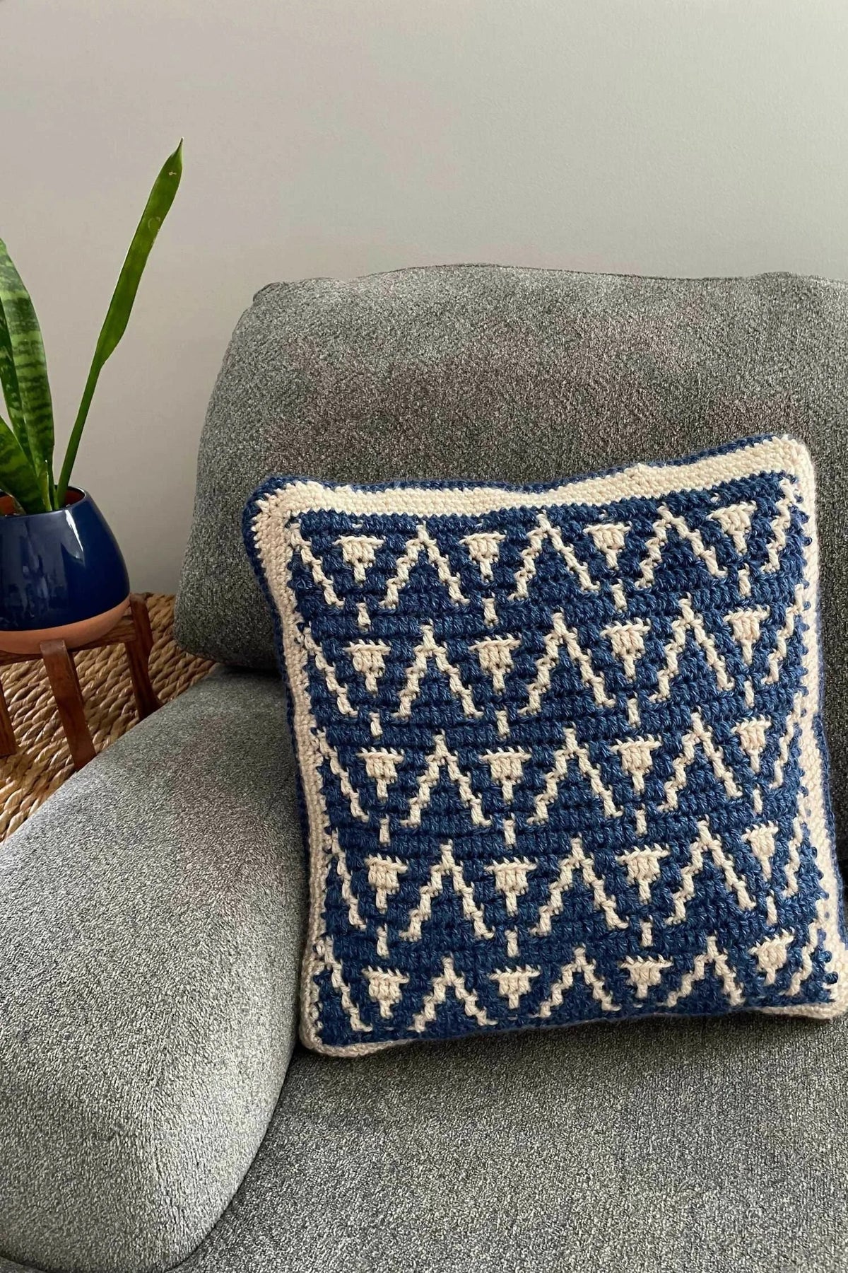 Peaks & Pillars Mosaic Pillow (Crochet)