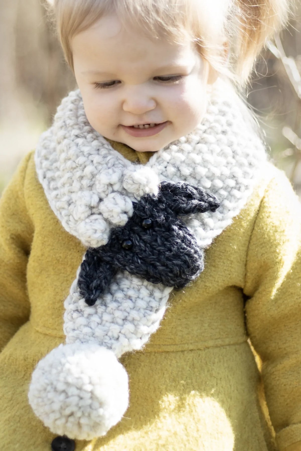 Black Sheep Scarf (Knit)