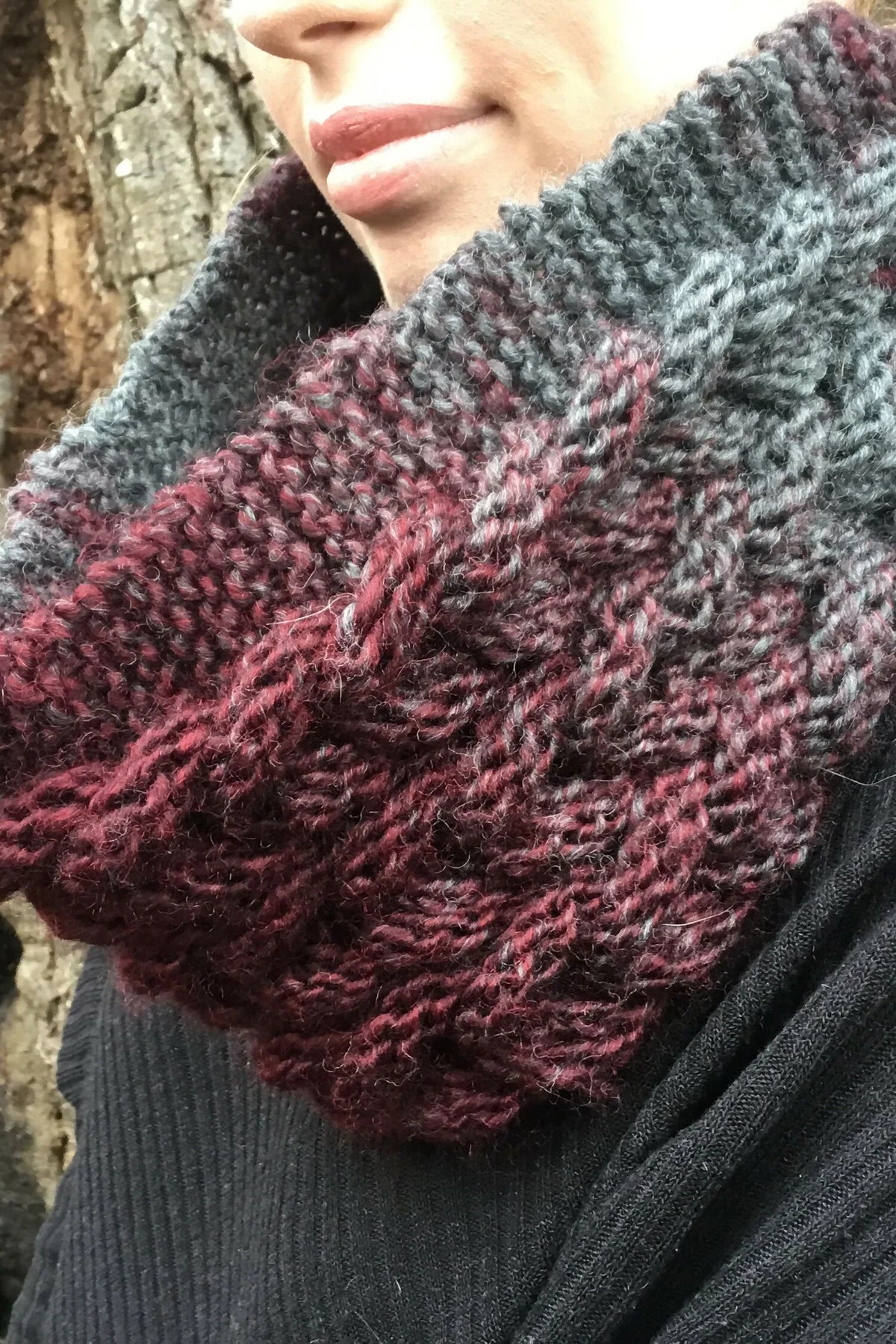 3-D Cowl (Knit)