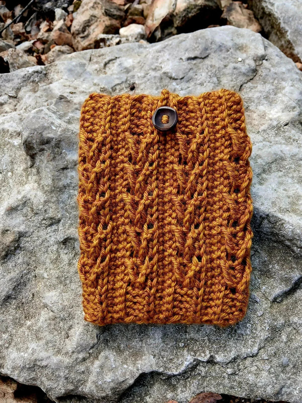 River Arrow Kindle Paperwhite Sleeve (Crochet)