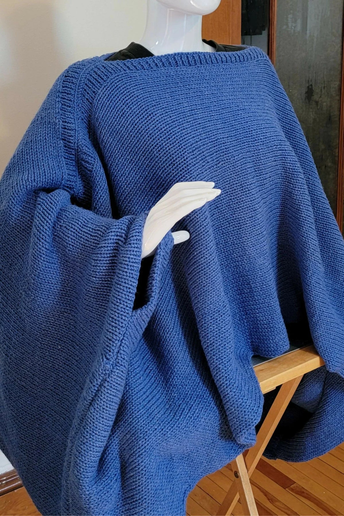 Basic Poncho with Optional Ribbing and Thumb Holes (Circular Knitting Machine & Knitting)