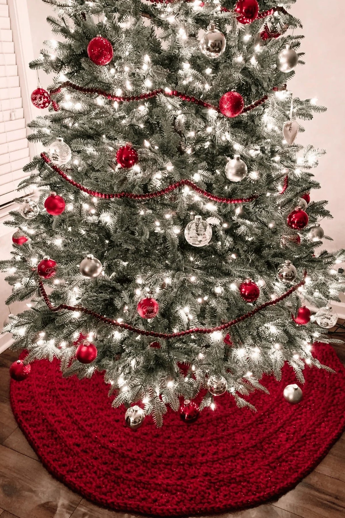 Rustic Wonderland Tree Skirt (Crochet)