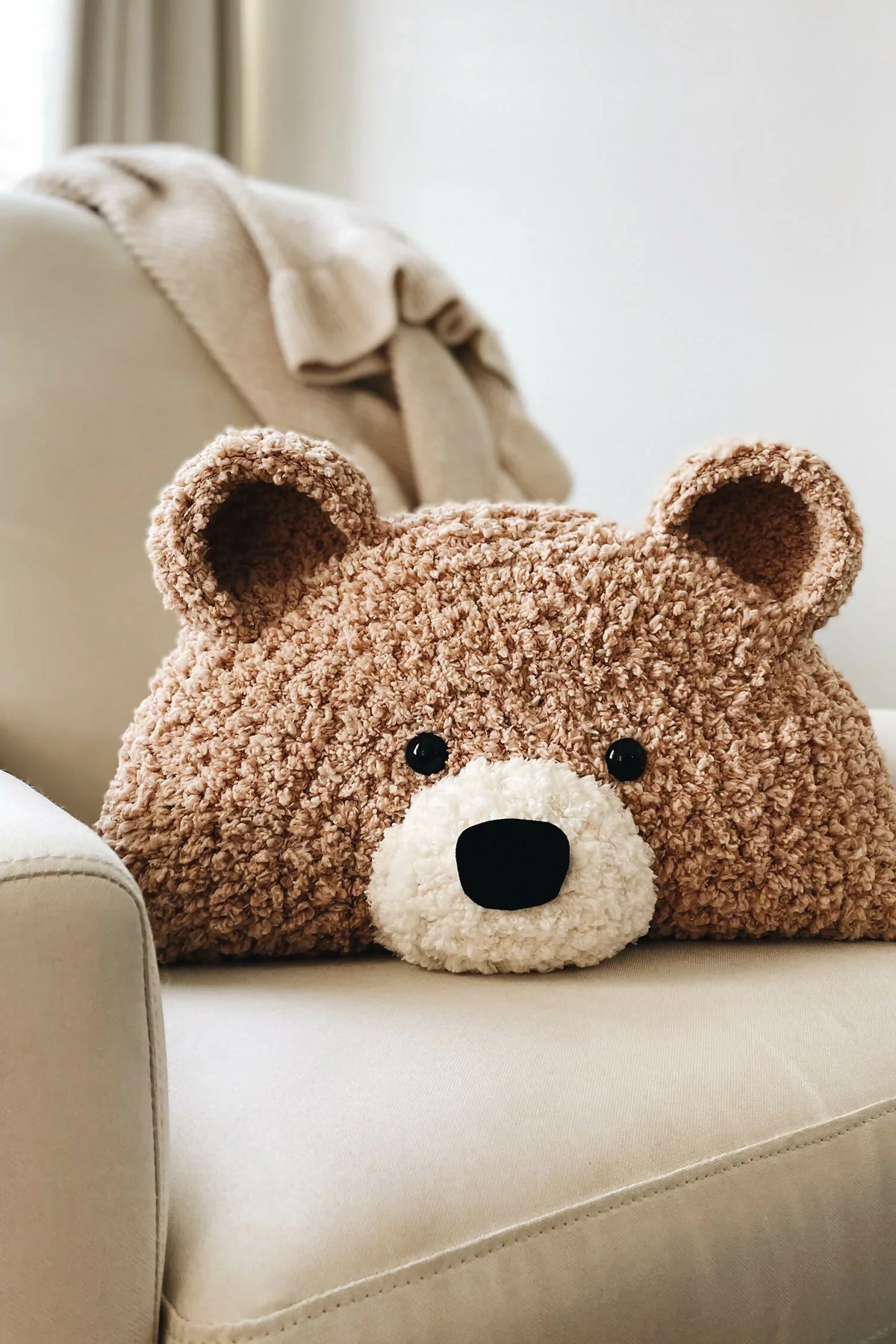 Bear Pillow (Crochet)