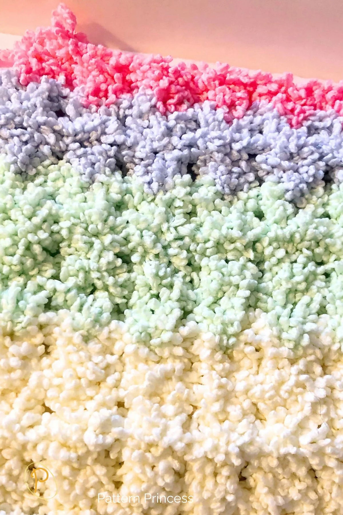 Cotton Candy Fluffy Blanket (Crochet)