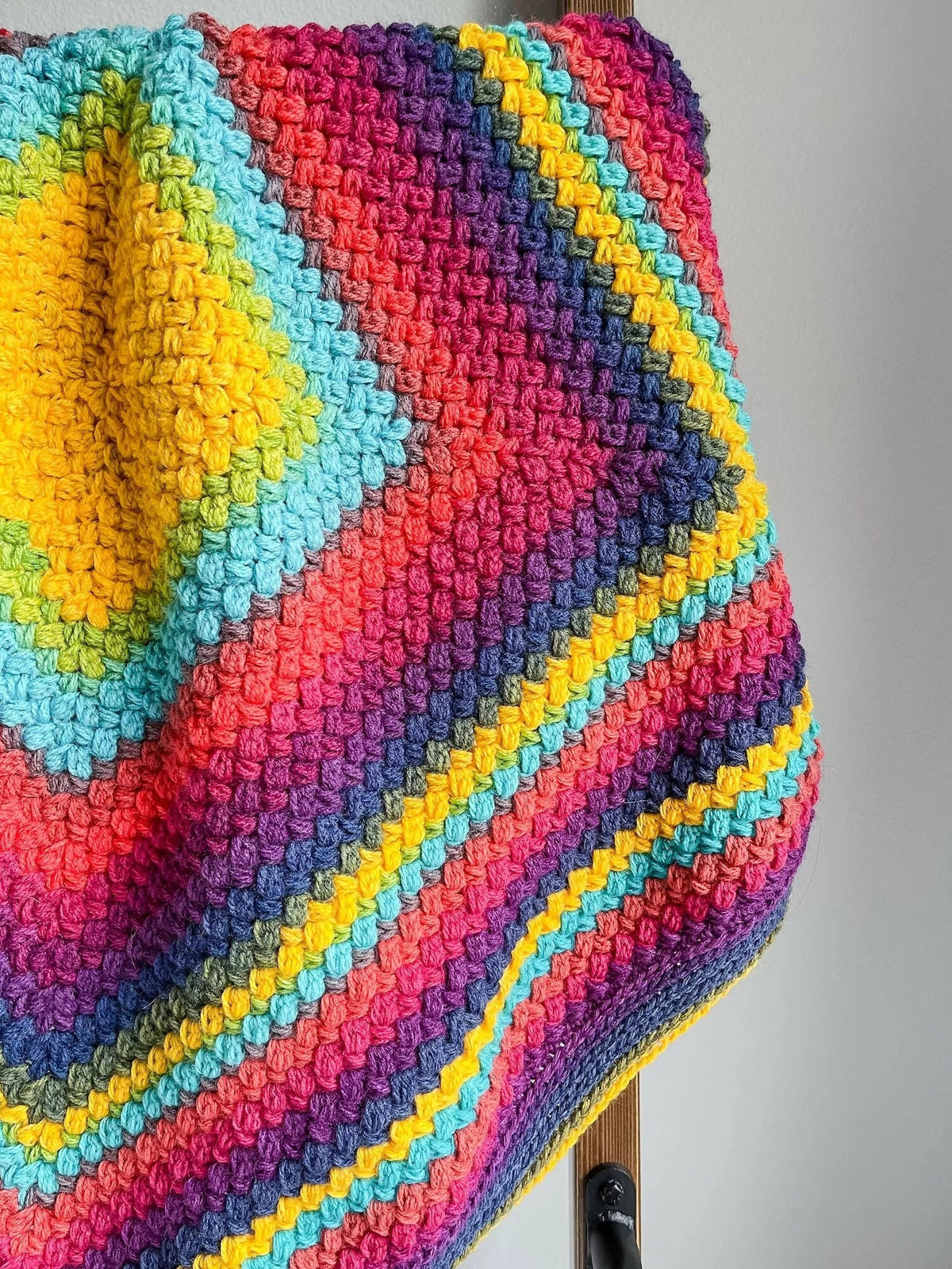Mandala Pretty Puffs Blanket (Crochet)